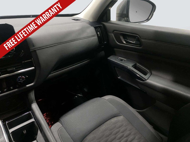Used 2025 Nissan Pathfinder SV FWD image 24