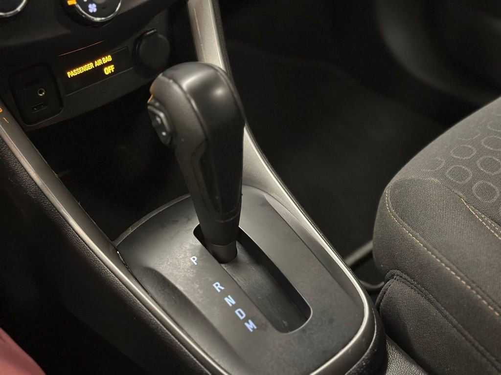 Certified 2022 Chevrolet Trax LS w/ Tint and Cruise Package image 33