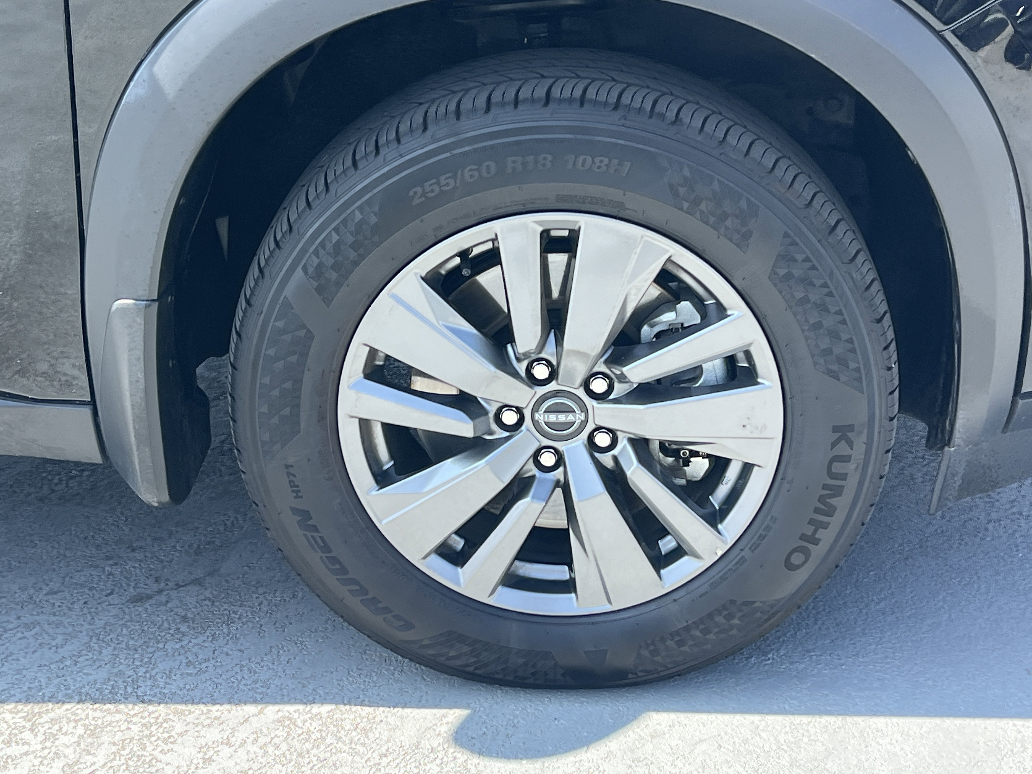 Used 2025 Nissan Pathfinder SV w/ Cargo Package image 15