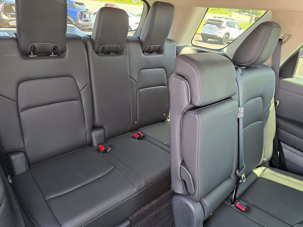 New 2026 Nissan Pathfinder SL w/ Cargo Package FWD image 12