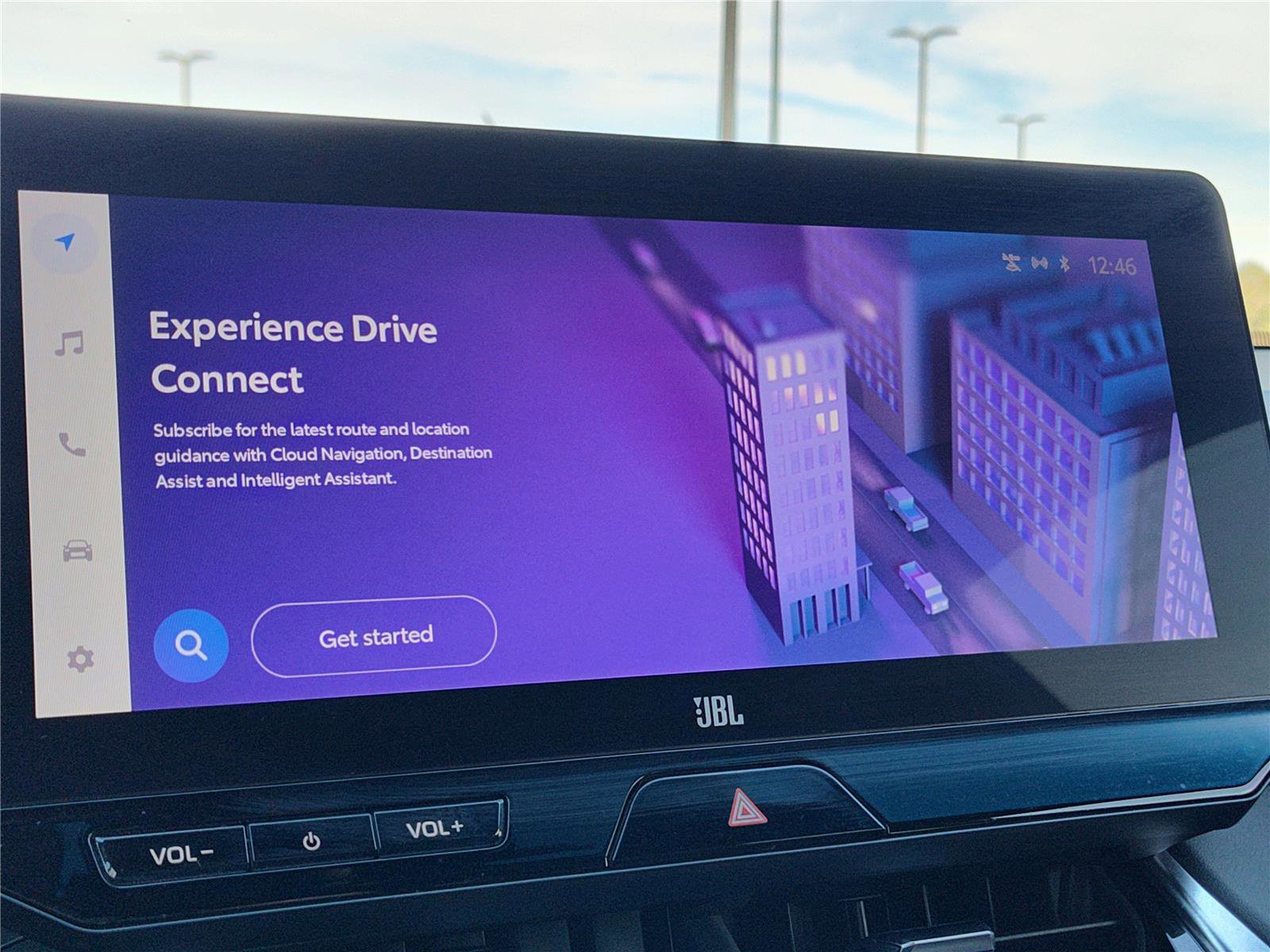 Used 2024 Toyota Venza XLE image 28