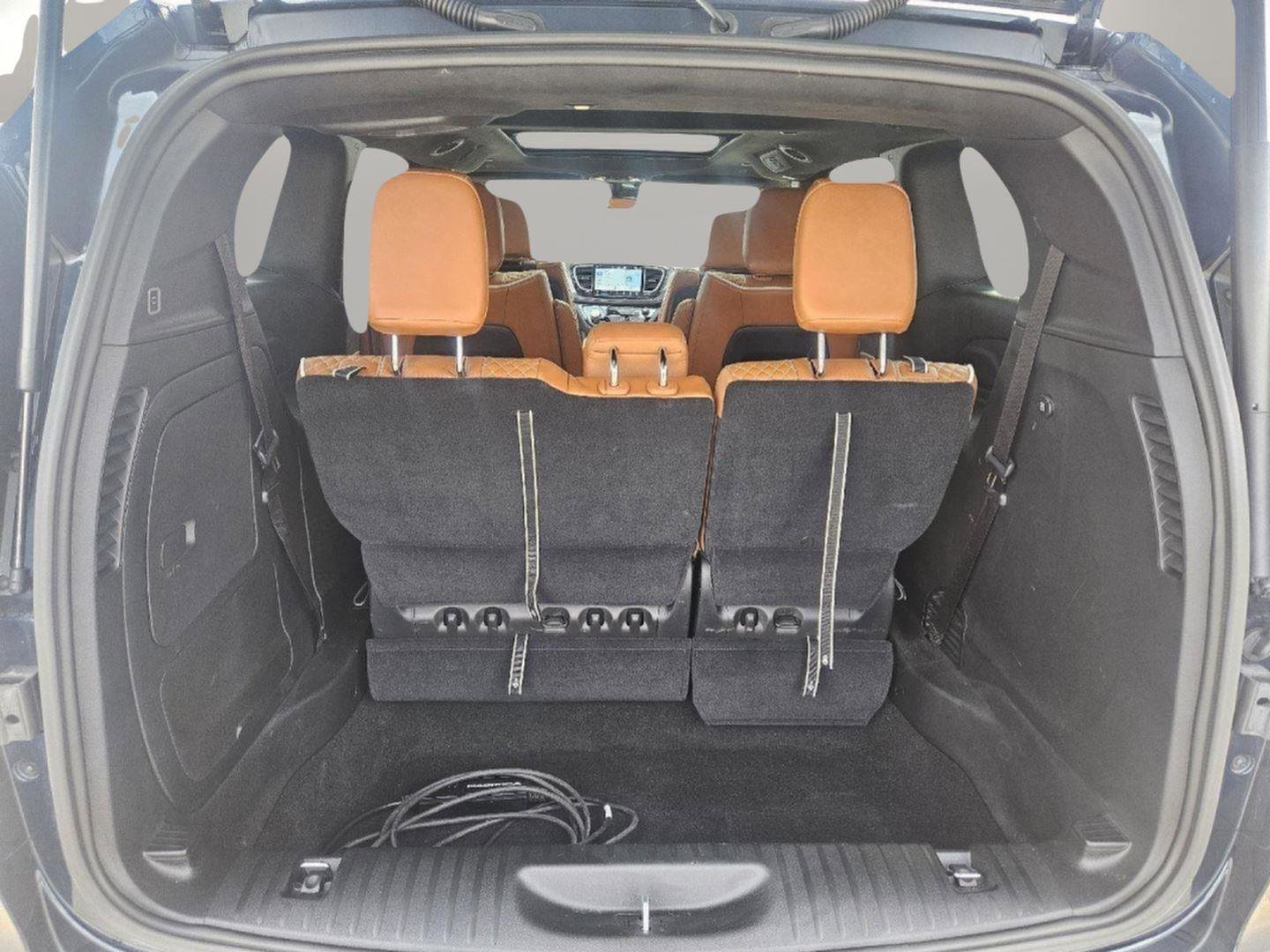 Used 2025 Chrysler Pacifica Pinnacle image 25