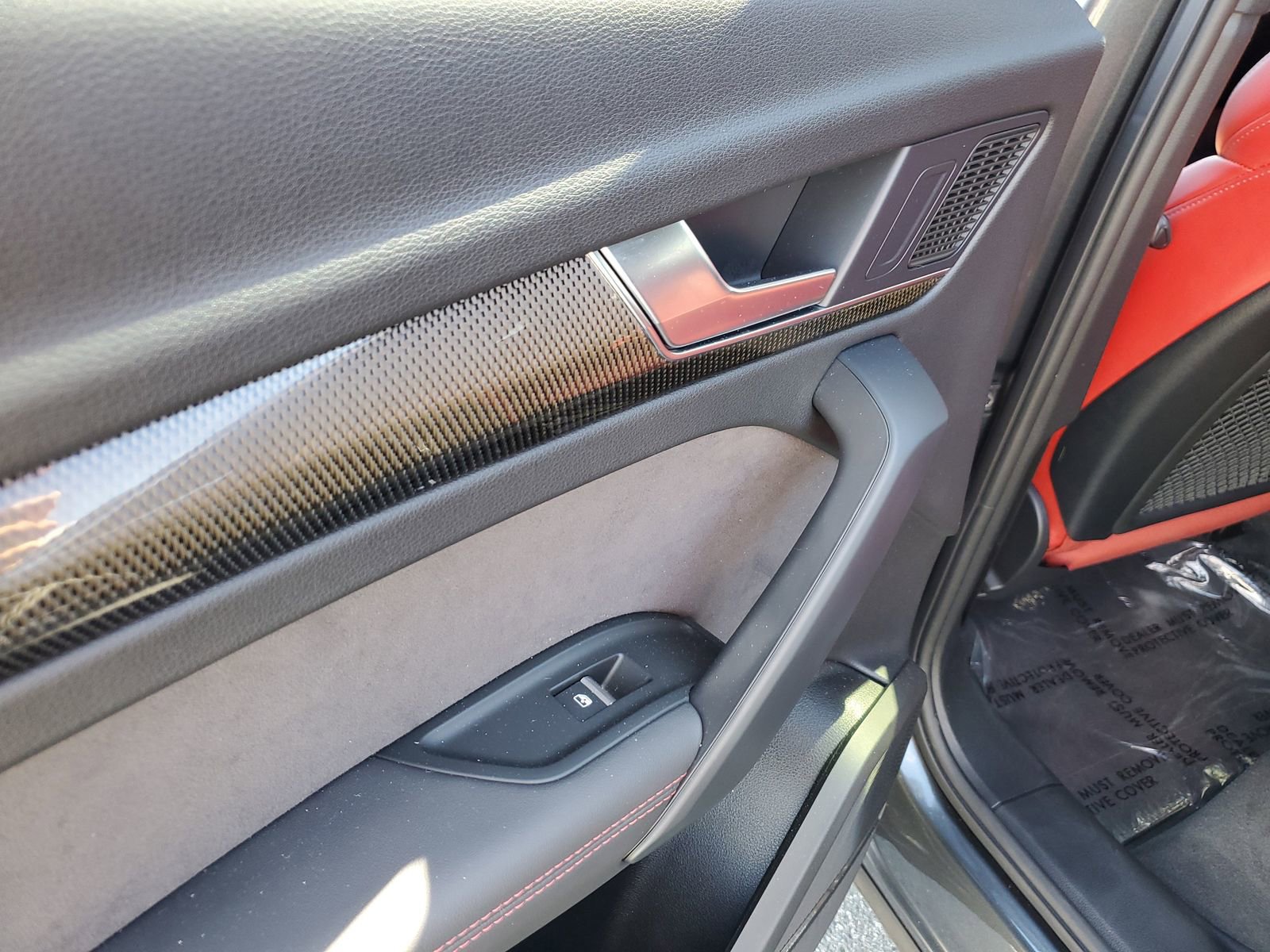 Used 2025 Audi SQ5 Premium Plus w/ Premium Plus Package image 16