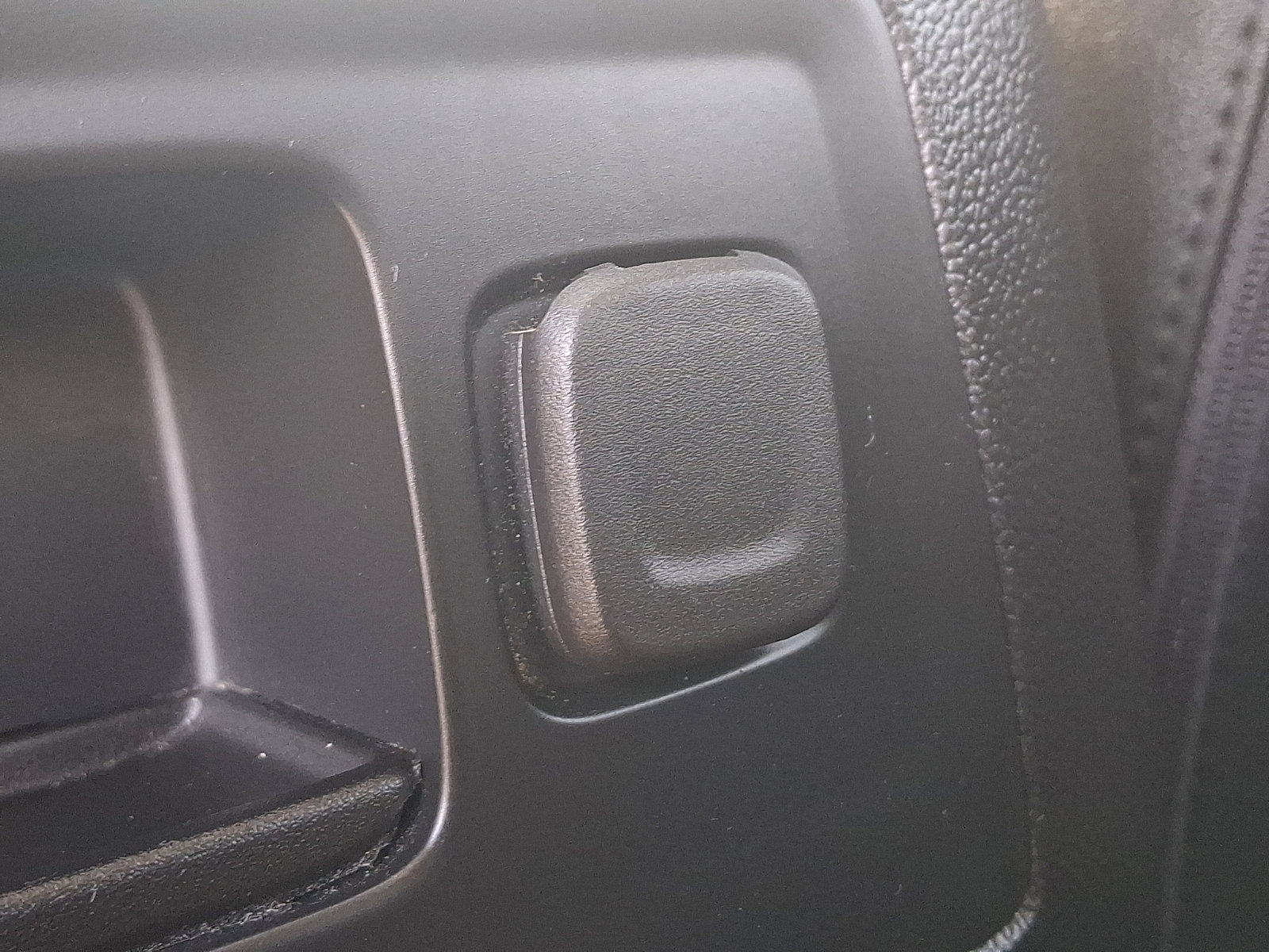 Used 2018 GMC Sierra 1500 Denali image 11