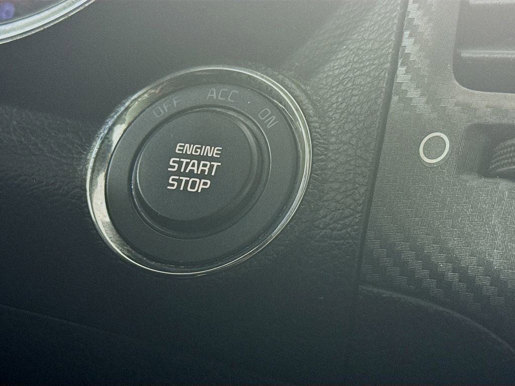 Used 2014 Kia Forte Koup SX w/ SX Premium Package image 19