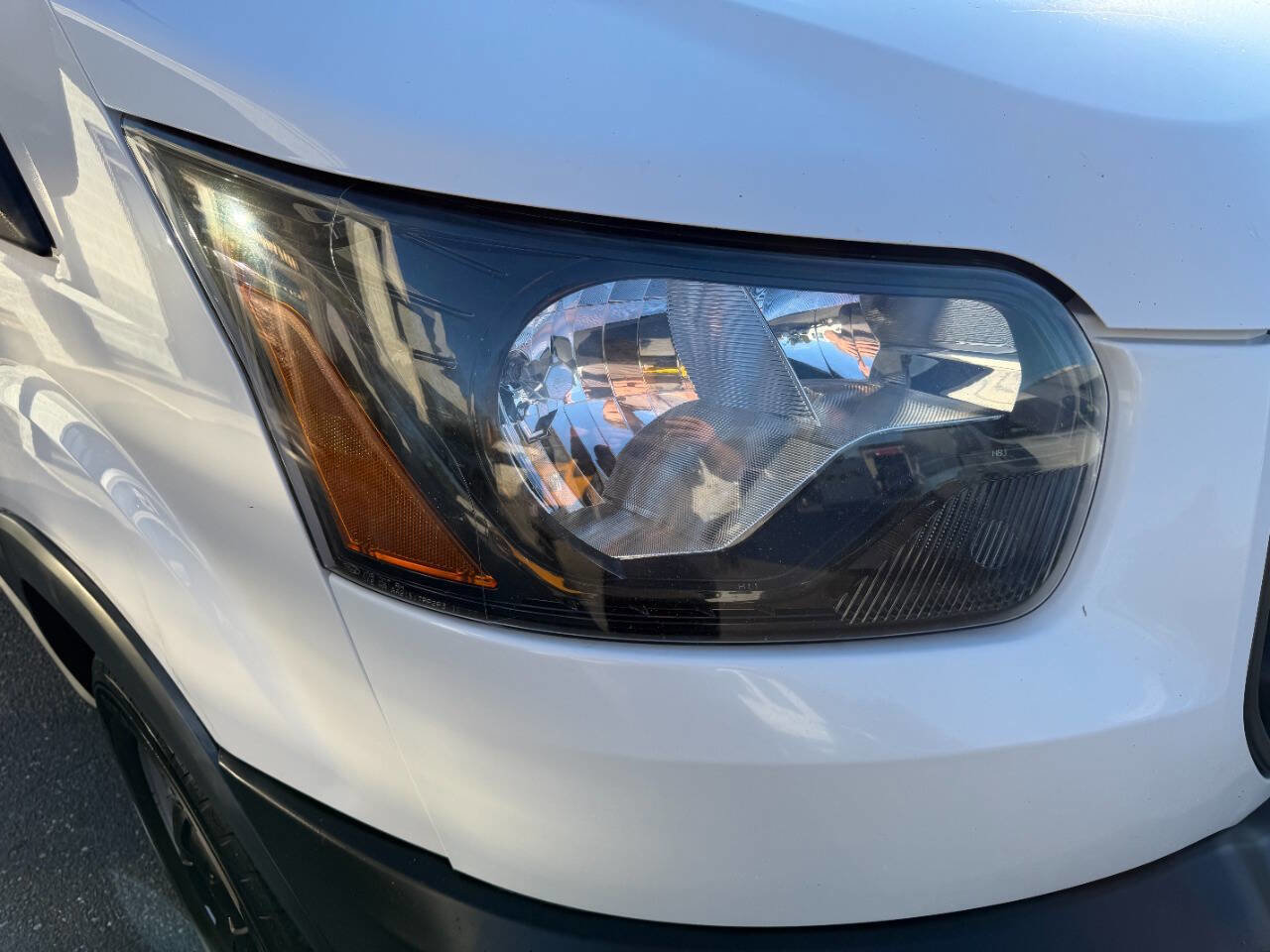 Used 2018 Ford Transit 250 130 Medium Roof image 38