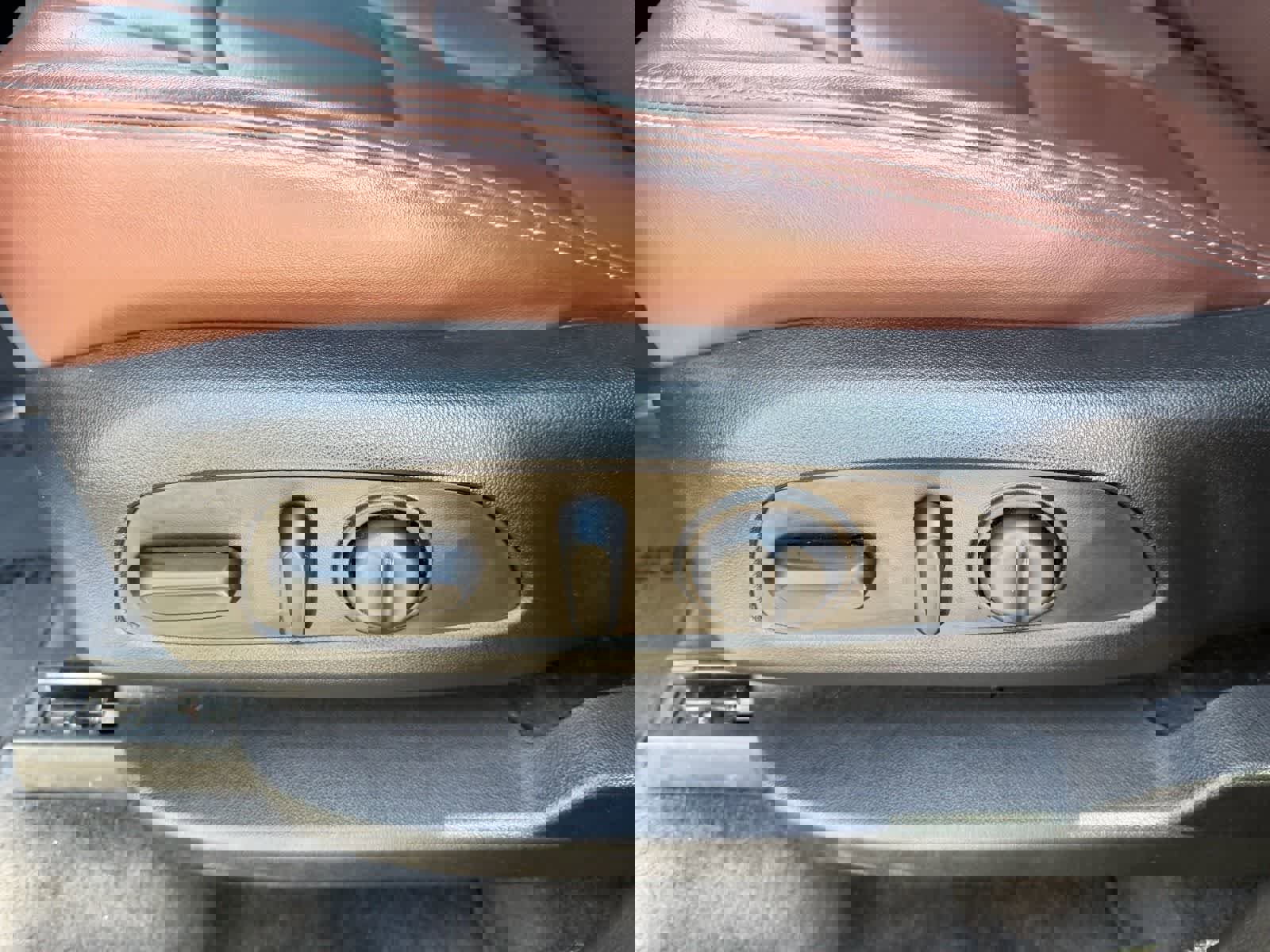 Used 2019 Buick Enclave Avenir w/ Avenir Technology Package image 22