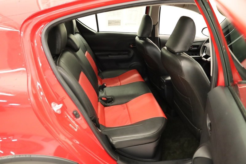 Used 2018 Toyota Prius C Two image 33