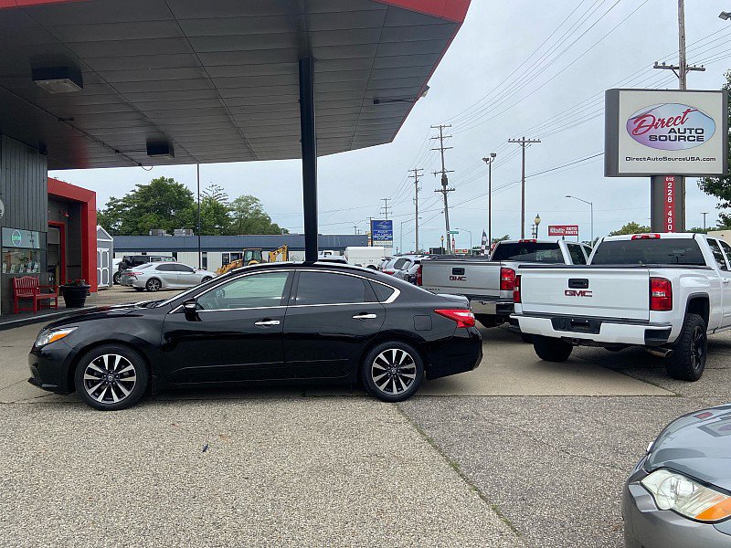 Used 2016 Nissan Altima 2.5 SL w/ Moonroof Package