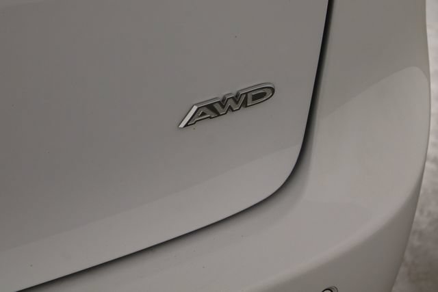 Used 2025 Chrysler Pacifica Select AWD/4WD image 40