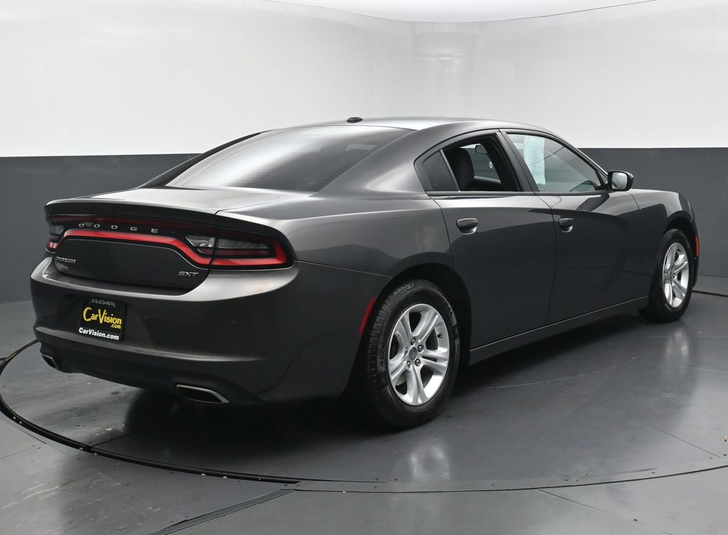 Used 2018 Dodge Charger SXT image 5