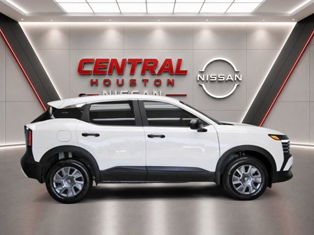 Used 2026 Nissan Kicks S w/ Charging Package FWD image 5