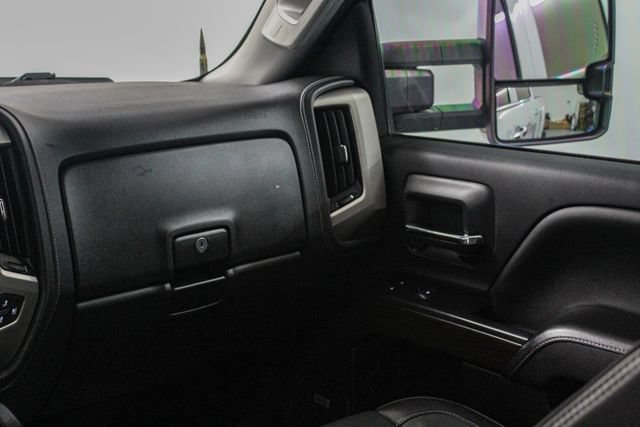 Used 2018 GMC Sierra 3500 Denali AWD/4WD image 29