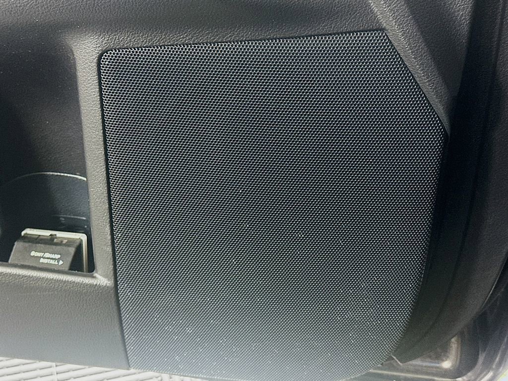 Used 2011 Lexus CT 200h image 19