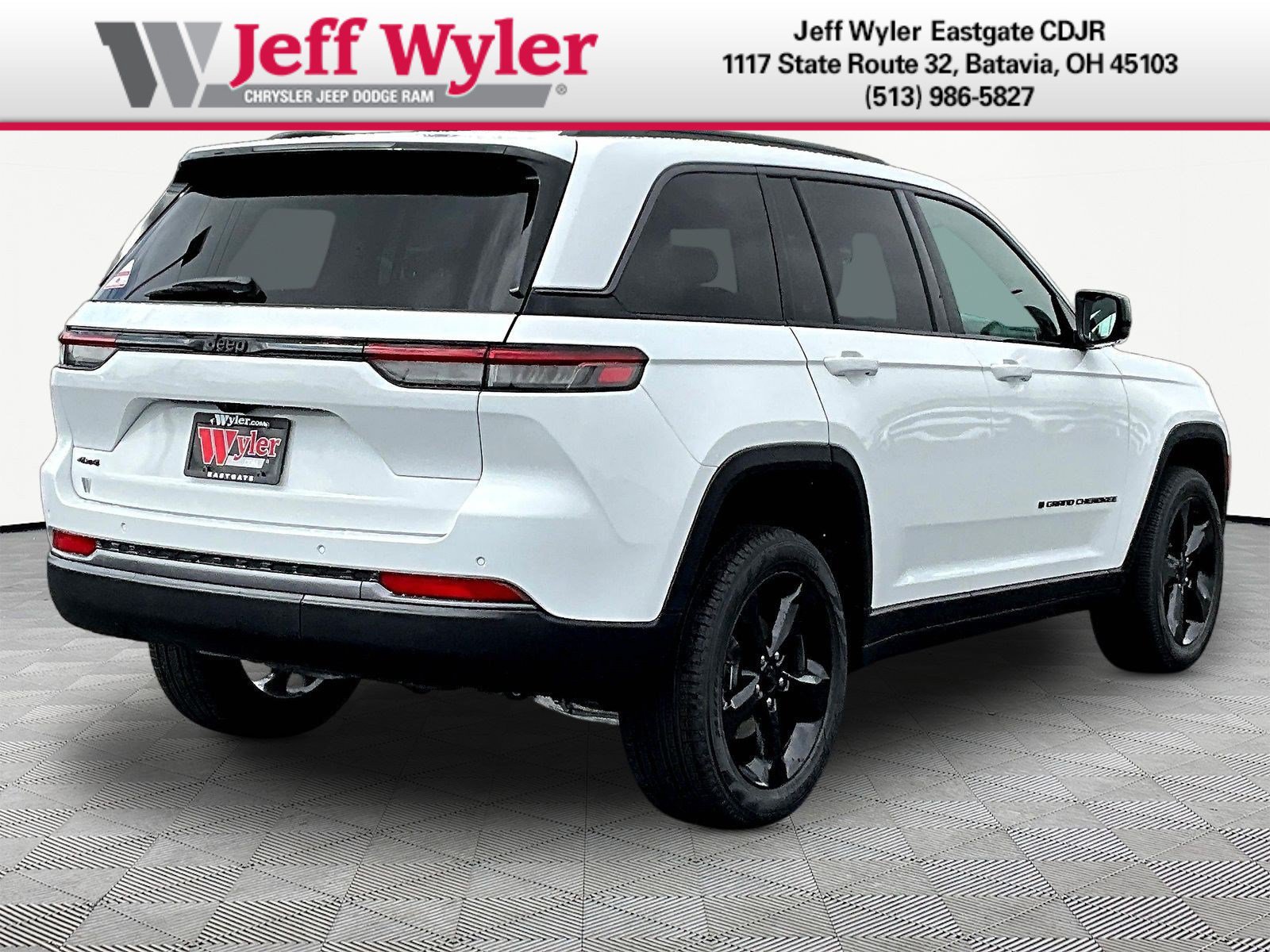 New 2026 Jeep Grand Cherokee Limited w/ Limited Altitude Package AWD/4WD image 7