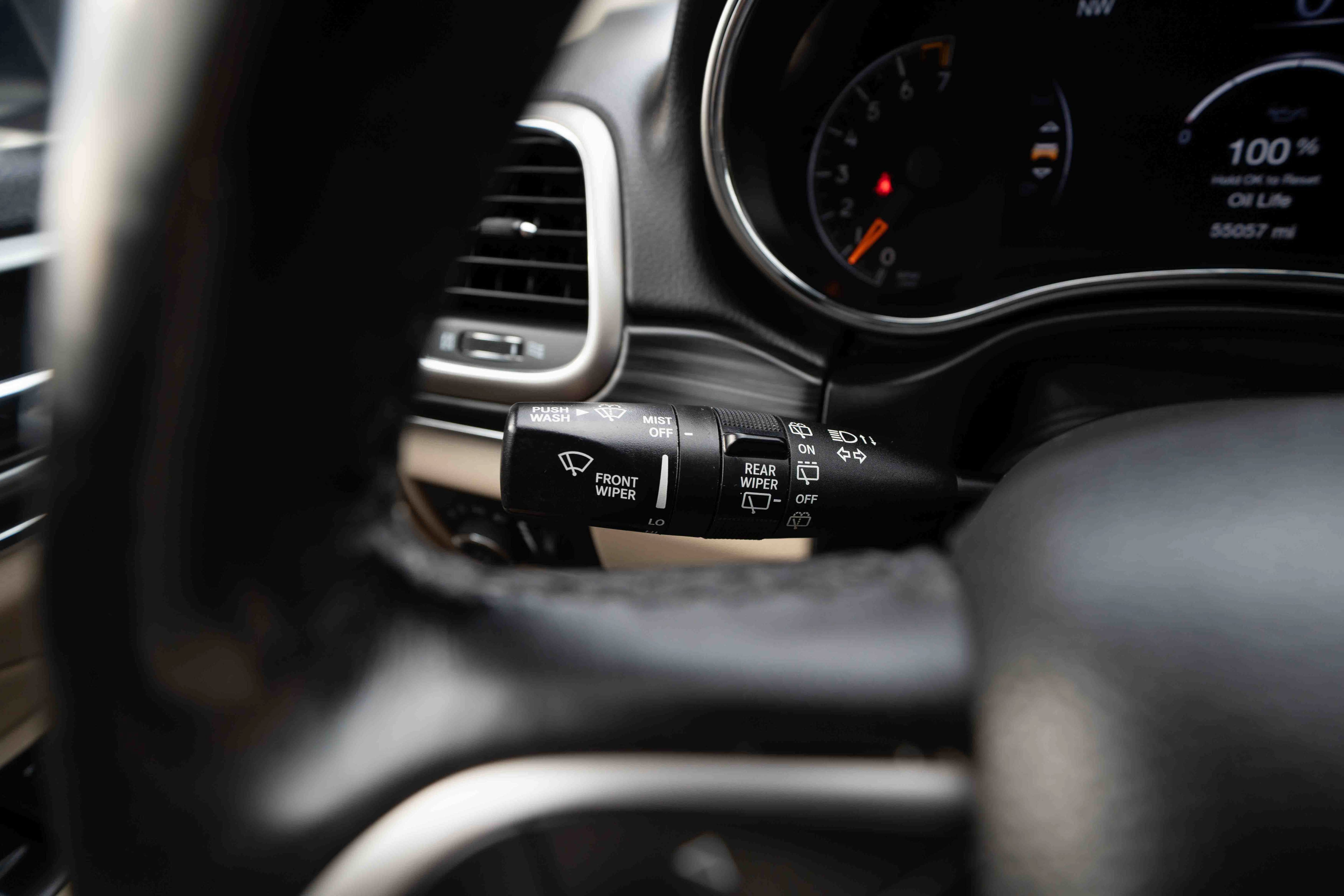 Used 2019 Jeep Grand Cherokee Limited AWD/4WD image 13