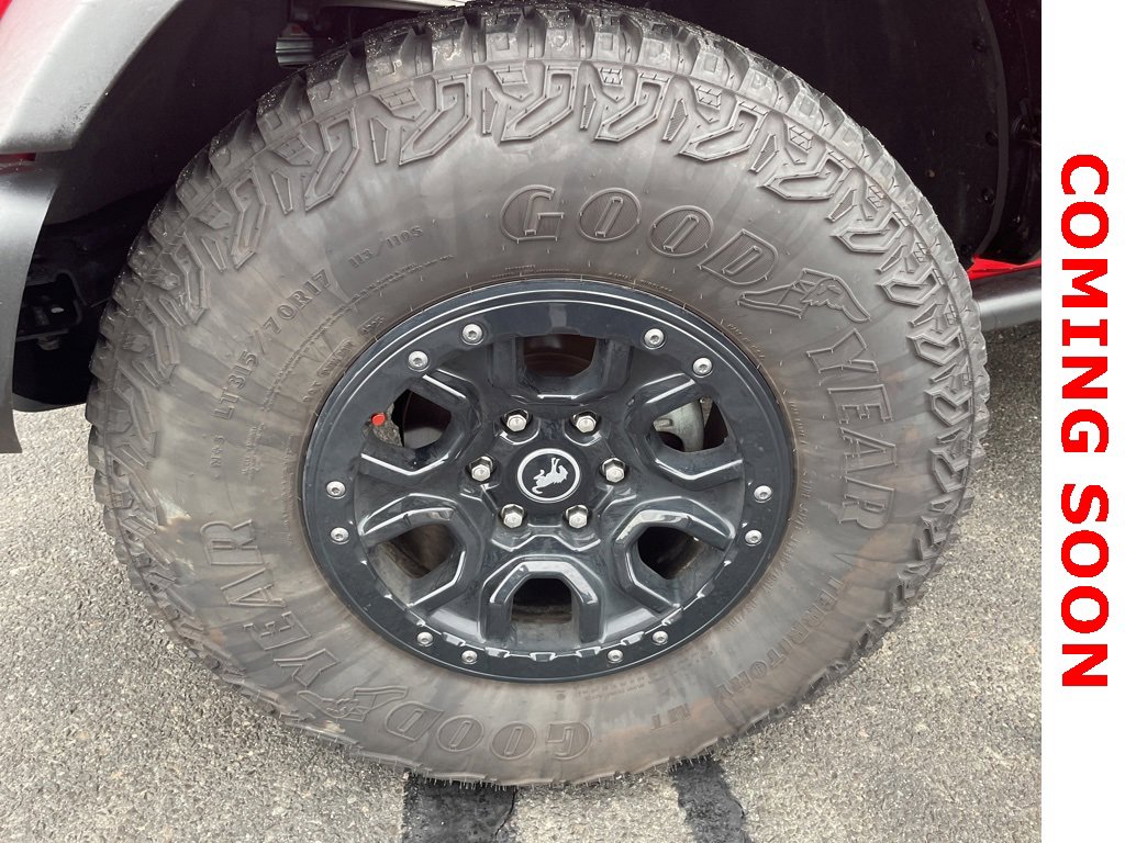 Used 2023 Ford Bronco Wildtrak image 3