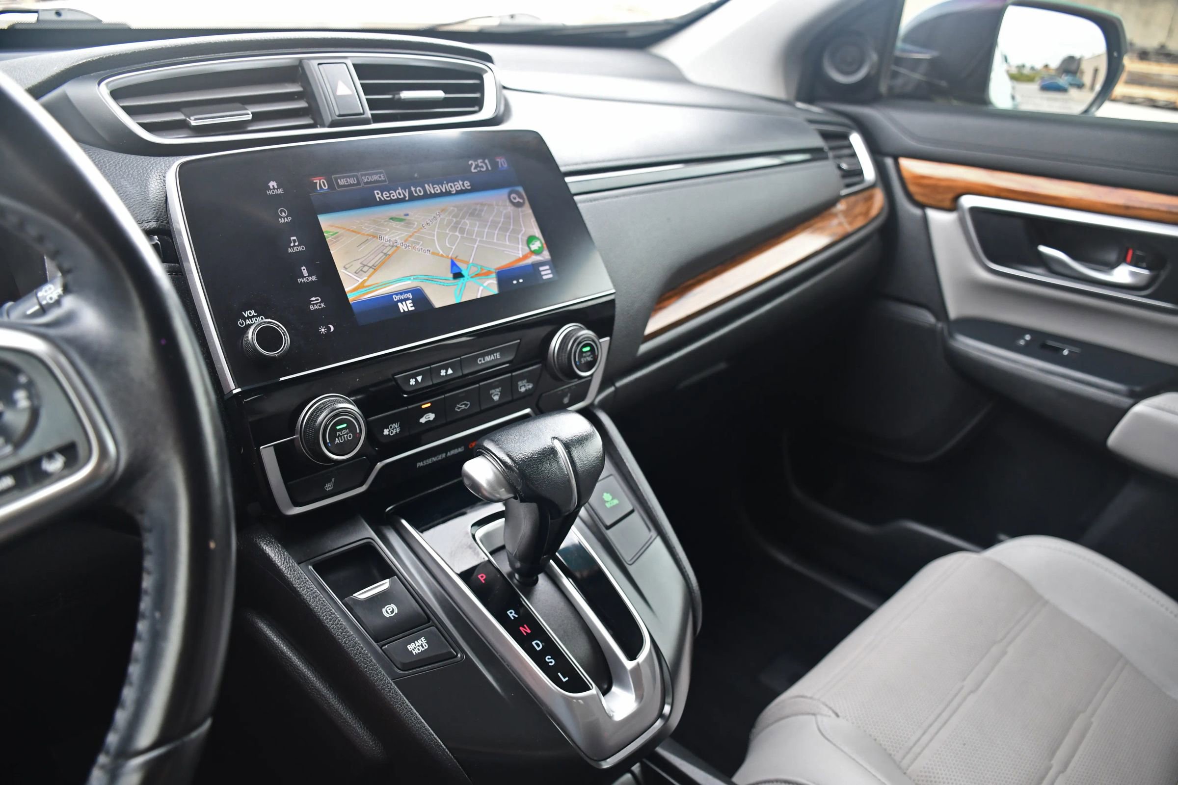 Used 2018 Honda CR-V Touring image 16