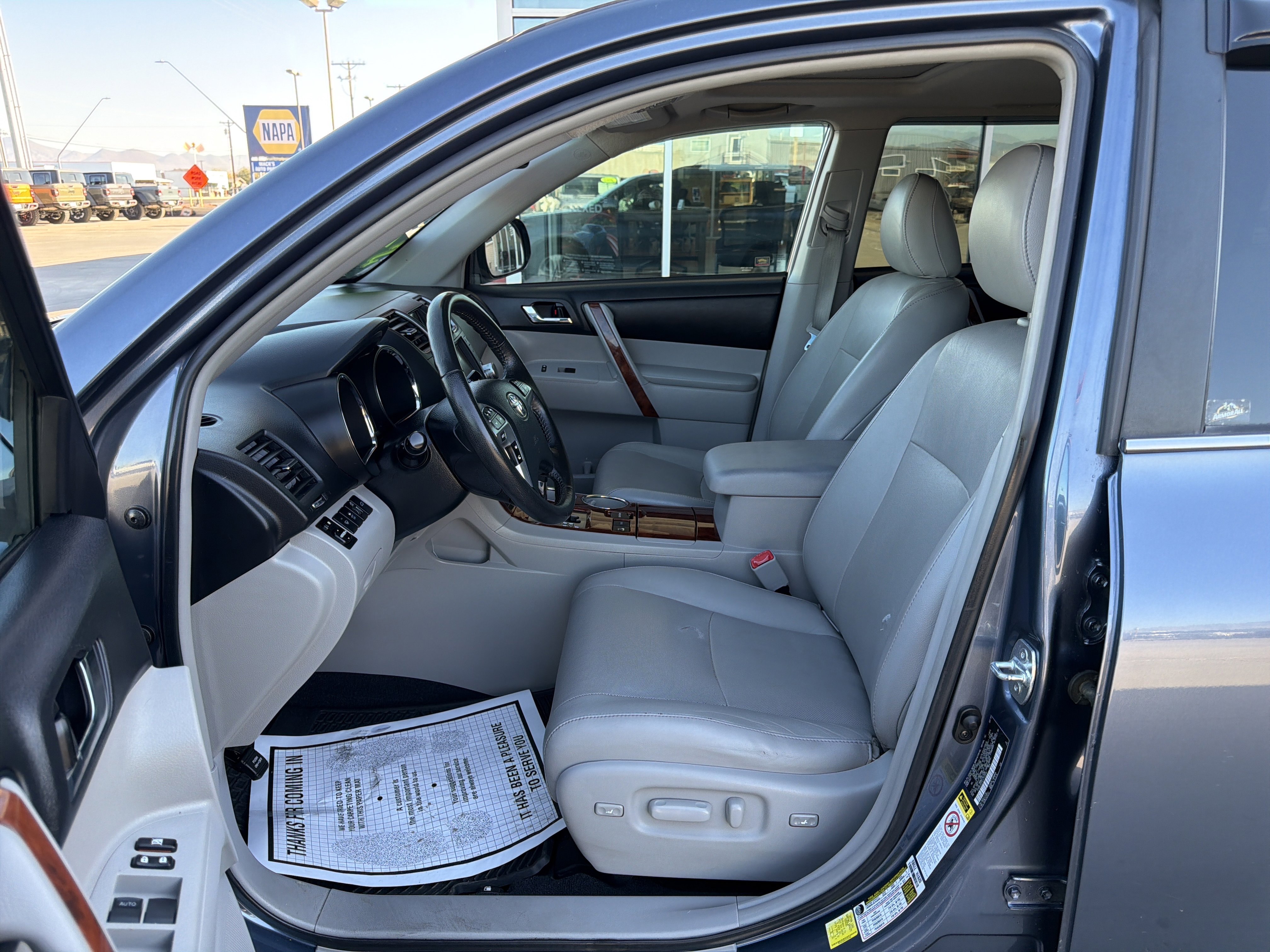 Used 2012 Toyota Highlander Limited image 14