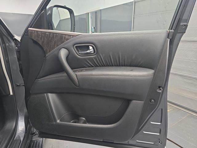 Used 2023 Nissan Armada Platinum w/ Captain's Chairs Package RWD image 50