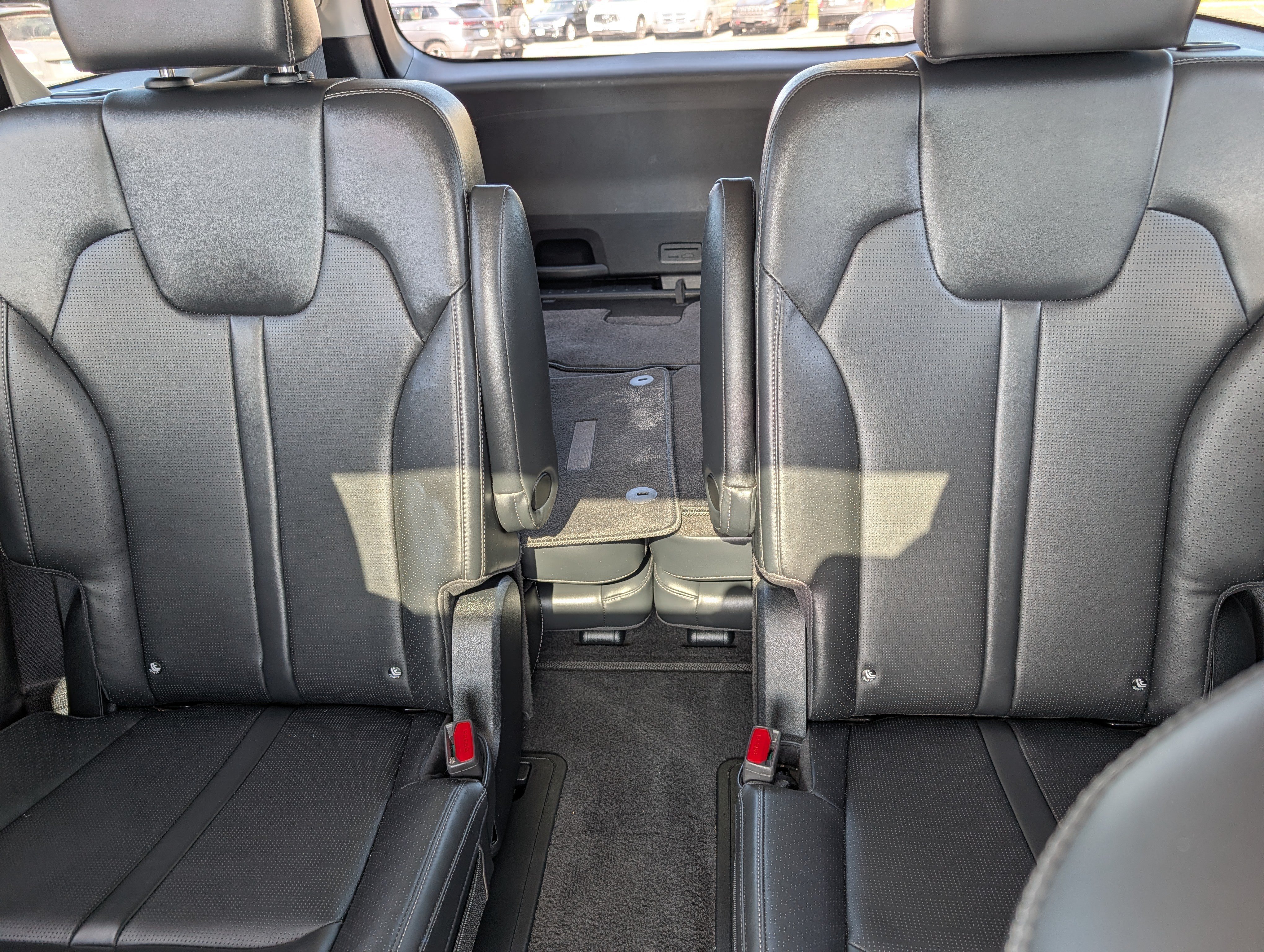 Certified 2025 Kia Sorento SX AWD/4WD image 13
