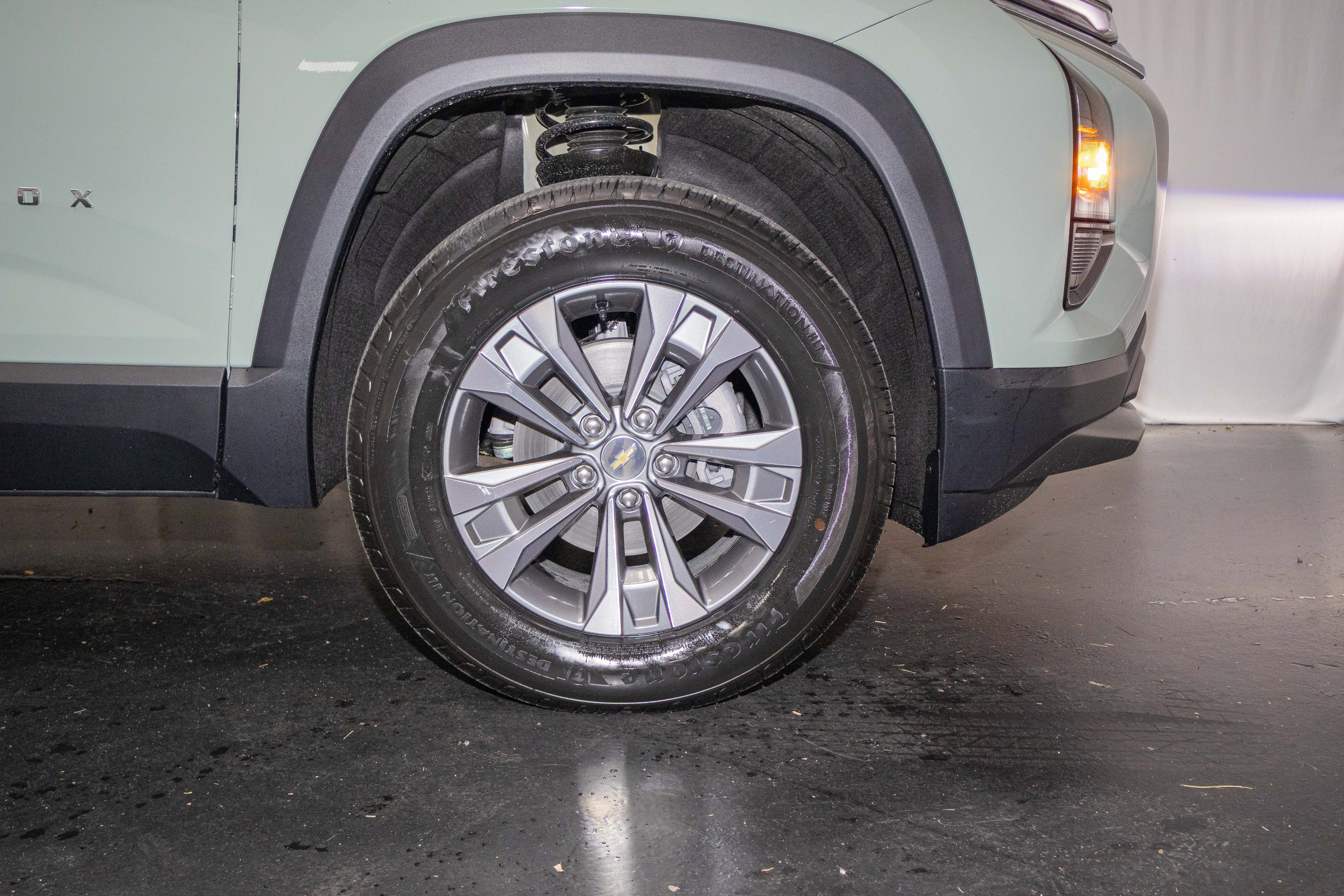 New 2026 Chevrolet Equinox LT FWD image 6