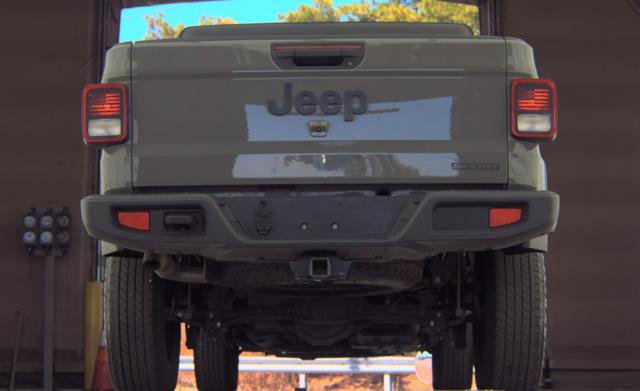 Used 2021 Jeep Gladiator Sport image 6