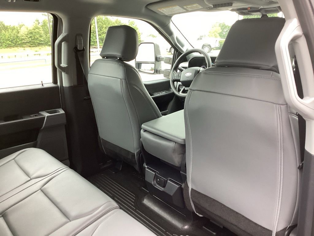 New 2026 Ford F350 XL AWD/4WD image 44