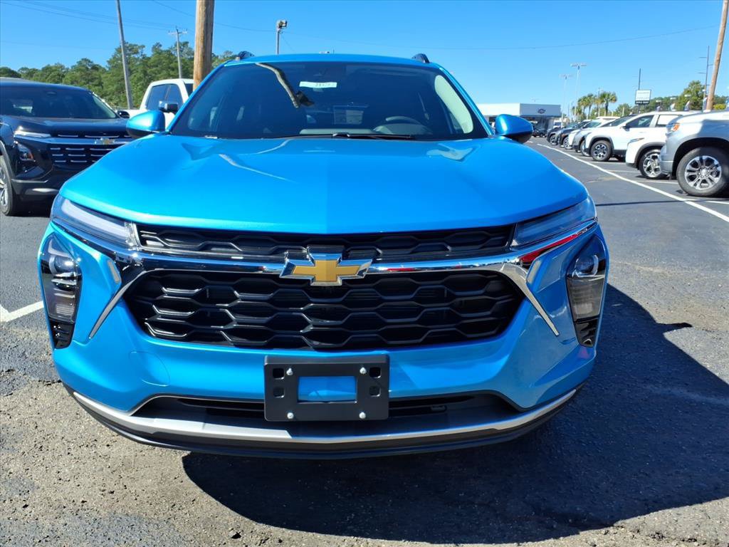 New 2026 Chevrolet Trax LT w/ LT Convenience Package FWD image 9