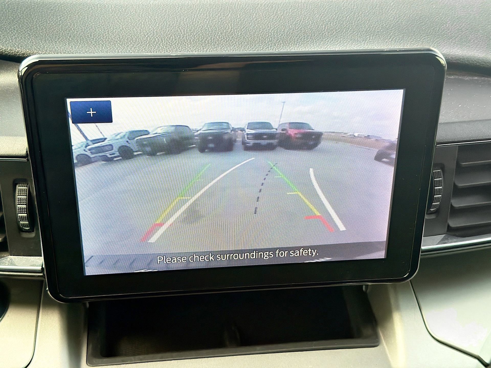 Used 2021 Ford Explorer XLT w/ Equipment Group 202A RWD image 17