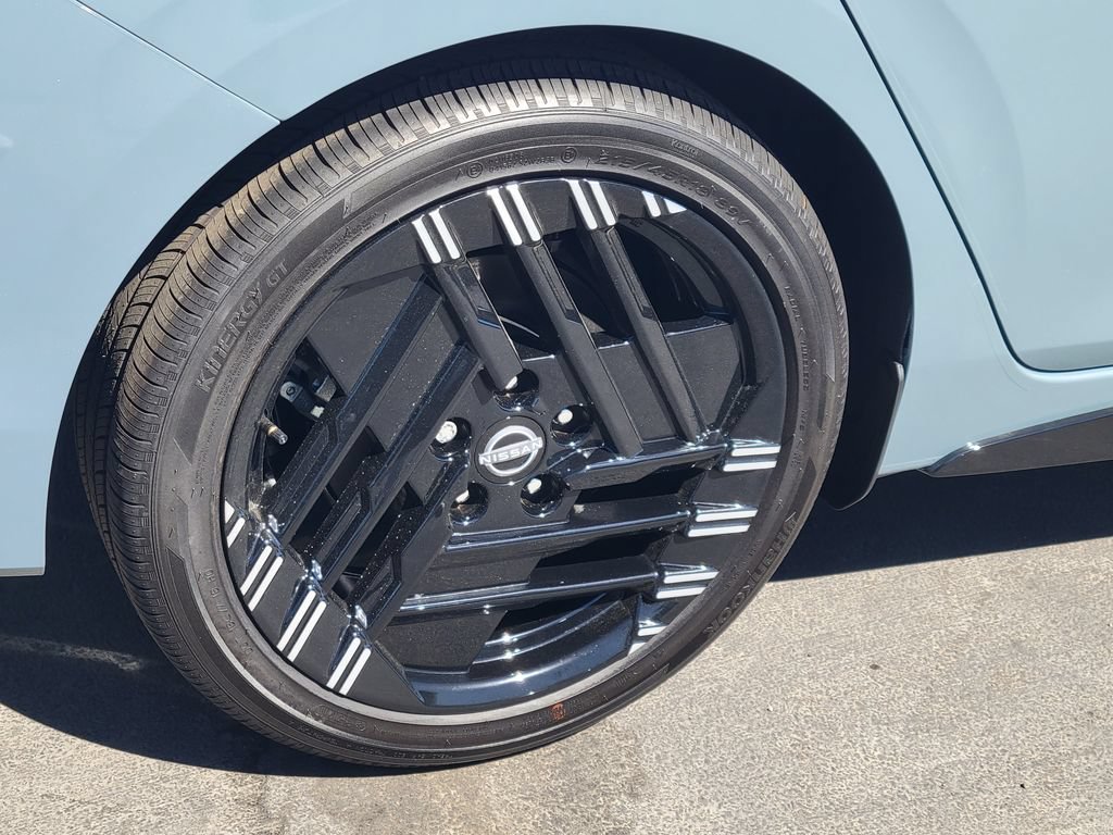 New 2026 Nissan Sentra SR FWD image 3