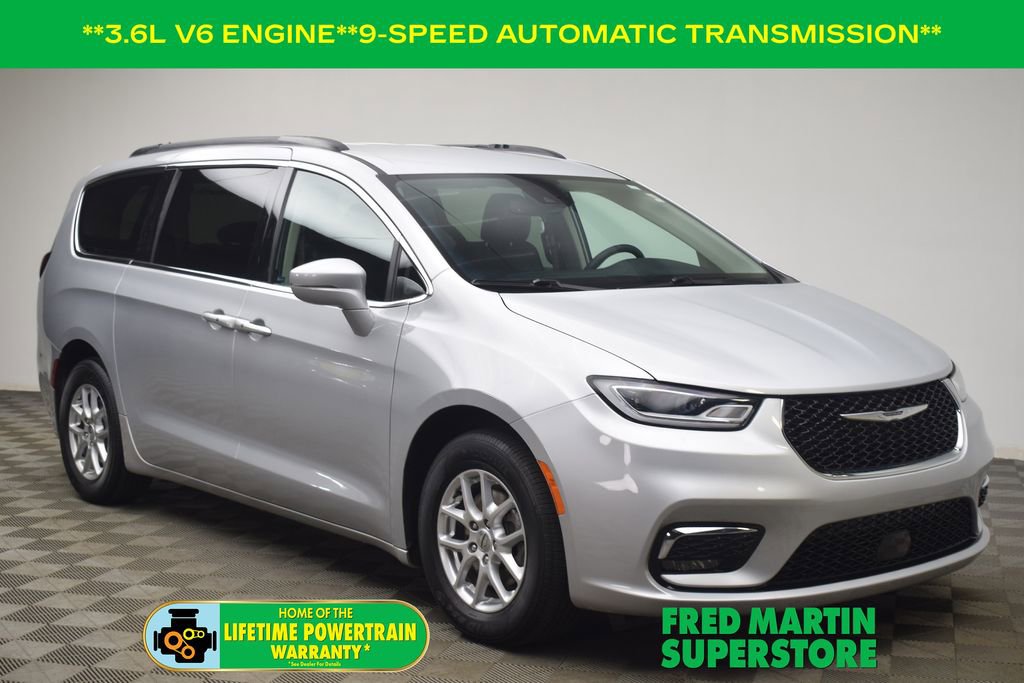 Used 2022 Chrysler Pacifica Touring-L