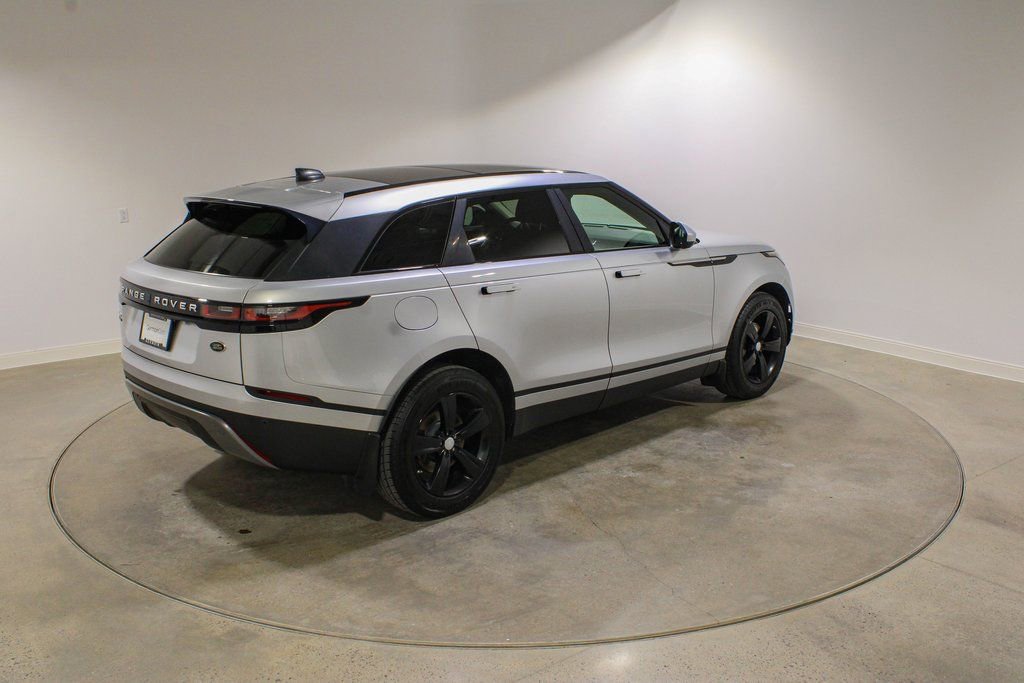Used 2019 Land Rover Range Rover Velar S image 5