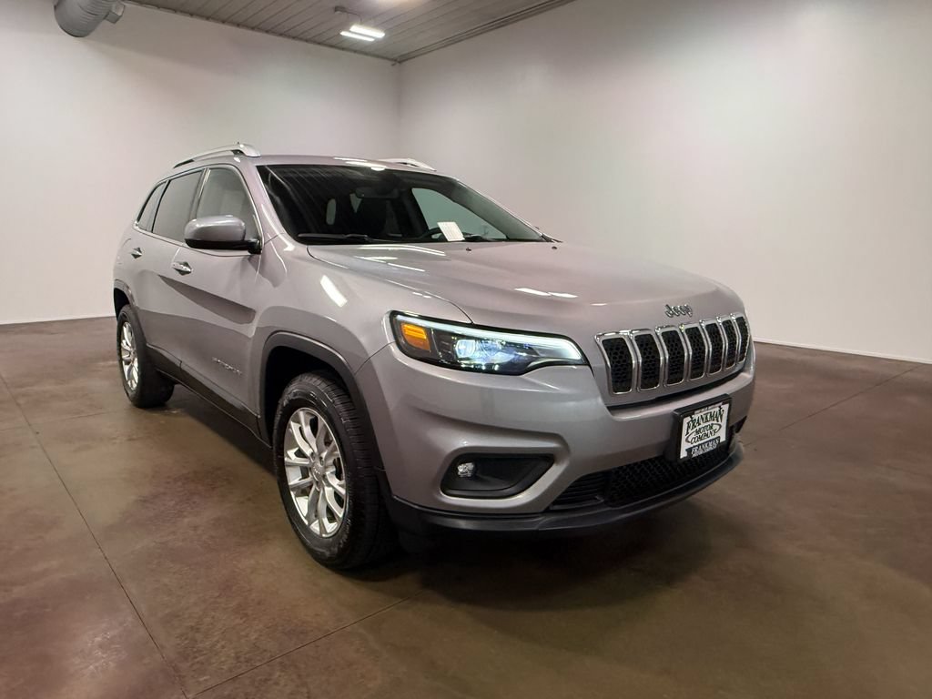 Used 2019 Jeep Cherokee Latitude w/ Comfort & Convenience Group AWD/4WD image 30