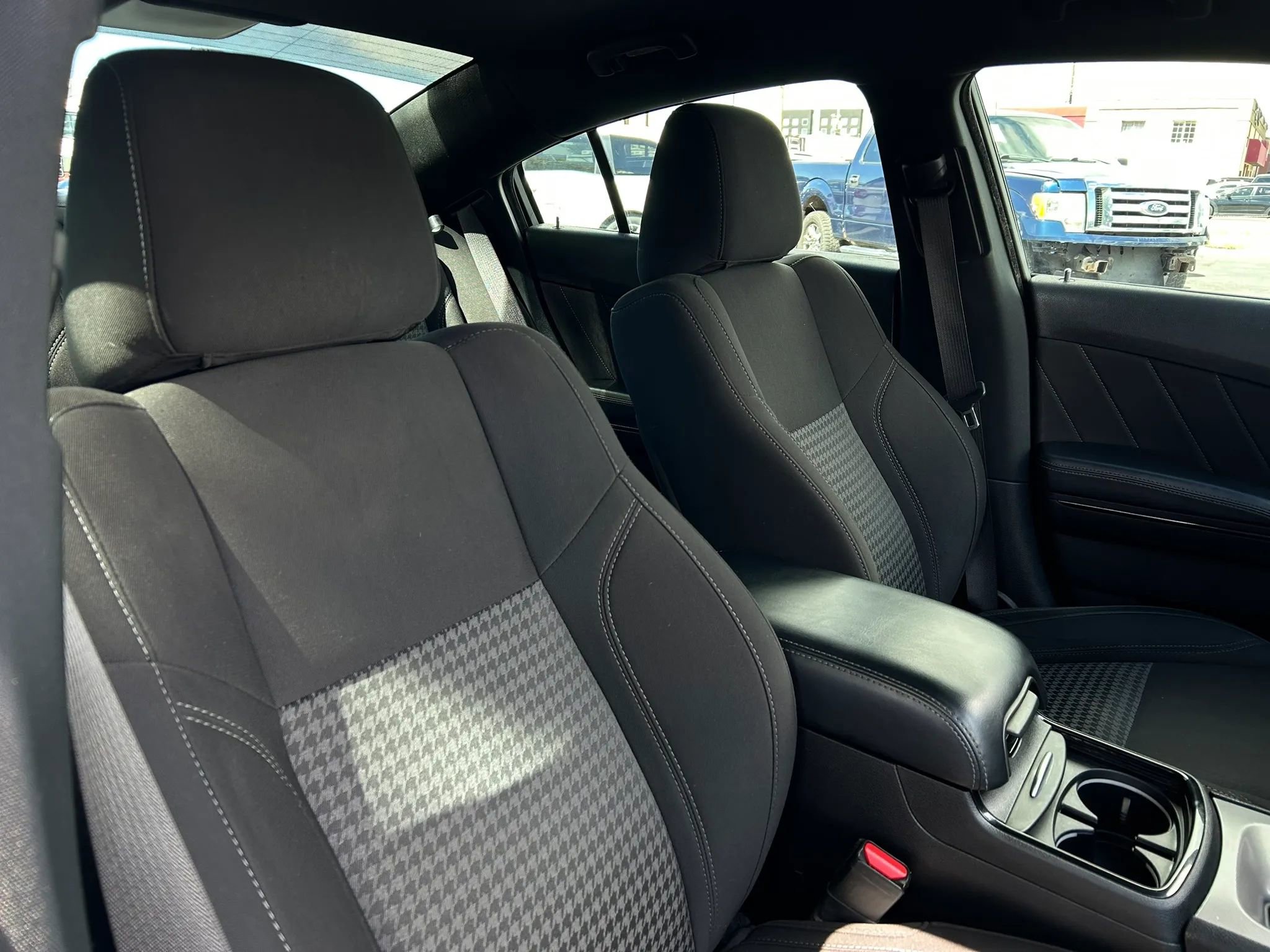 Used 2023 Dodge Charger SXT w/ Blacktop Package image 22