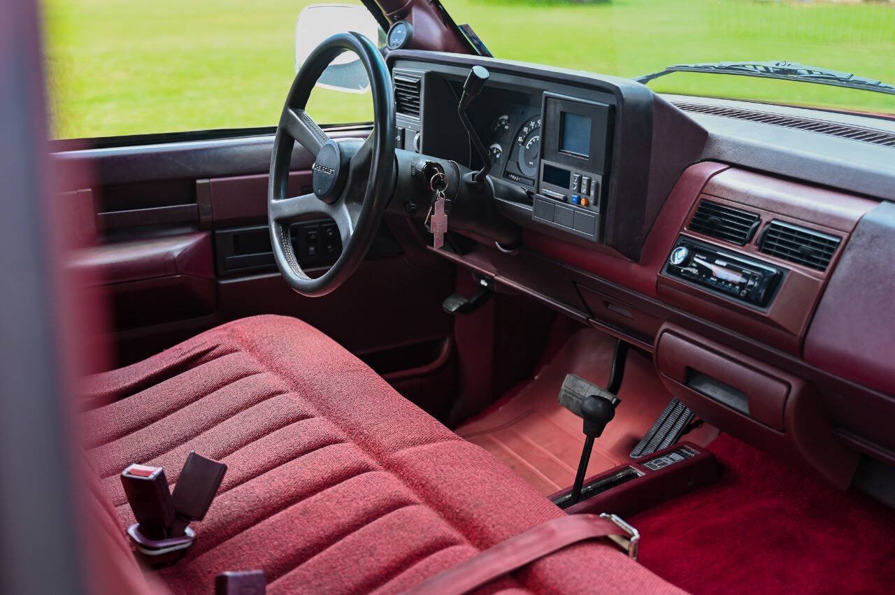 Used 1989 Chevrolet Silverado 1500 4x4 Regular Cab image 92
