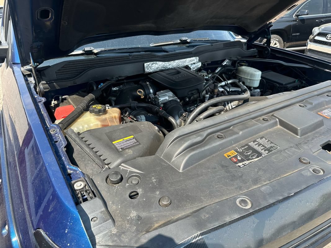 Used 2015 Chevrolet Silverado 2500 High Country w/ Duramax Plus Package AWD/4WD image 43