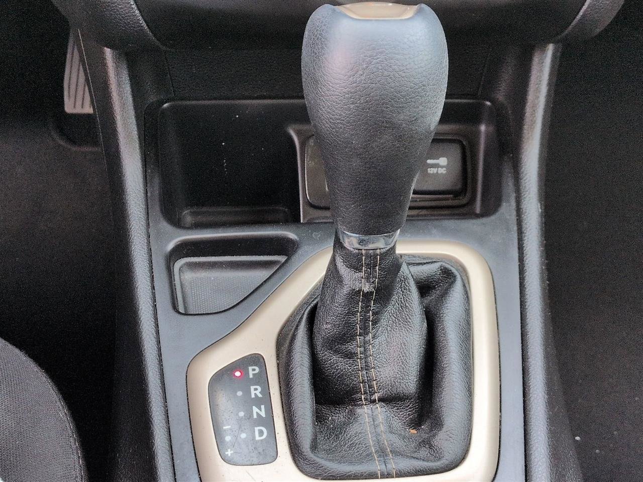 Used 2017 Jeep Cherokee Sport FWD image 26