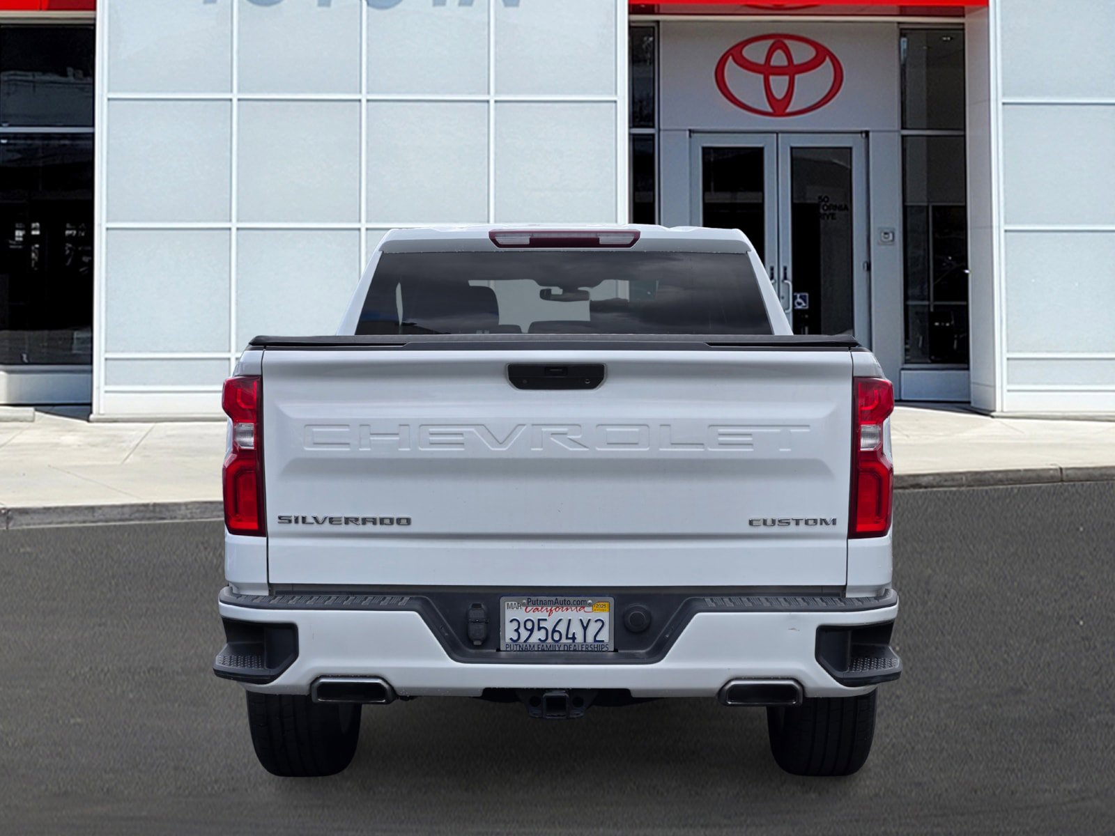 Used 2020 Chevrolet Silverado 1500 Custom w/ Custom Value Package RWD image 5