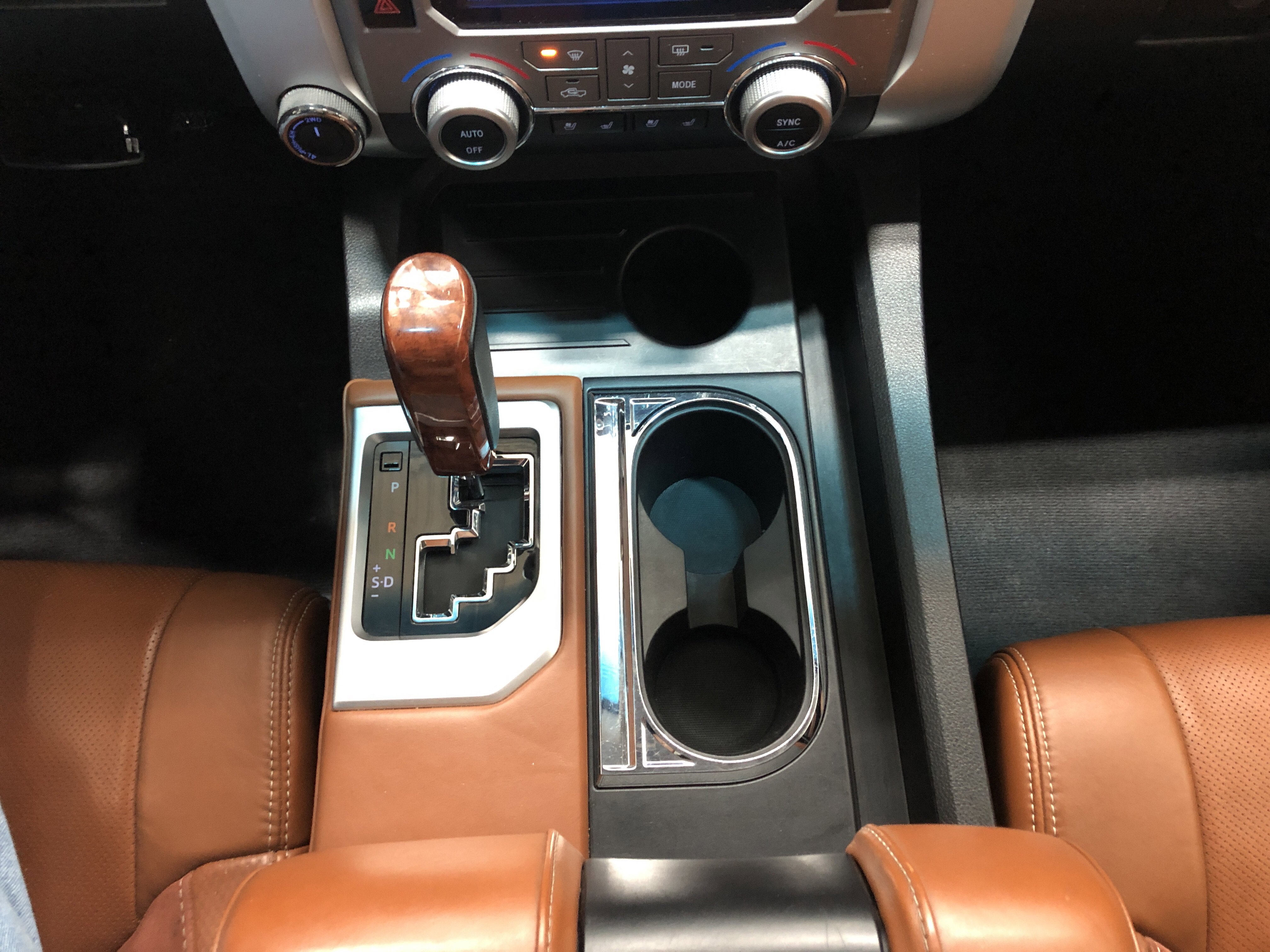 Used 2015 Toyota Tundra 1794 Edition image 18