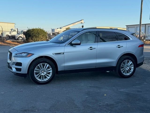 Used 2017 Jaguar F-PACE Prestige image 4
