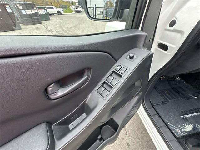 New 2026 Nissan Frontier SV image 13