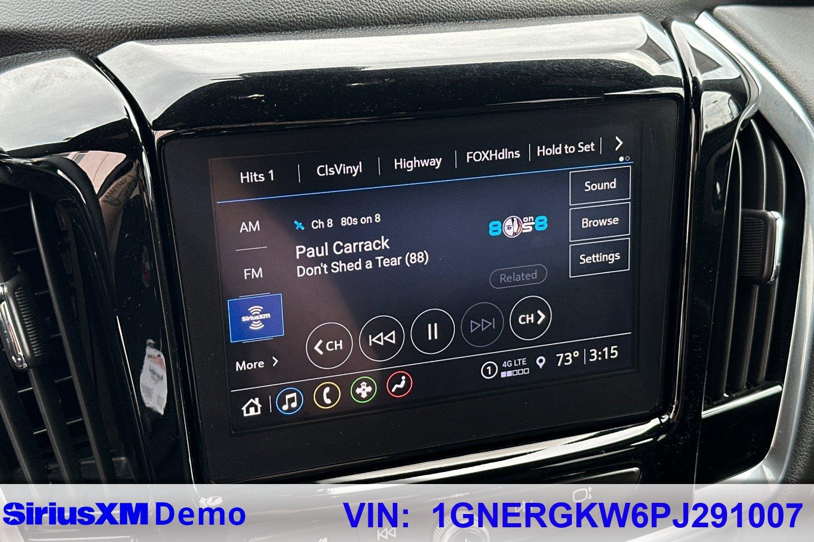 Used 2023 Chevrolet Traverse LT image 28