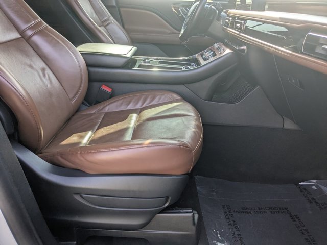 Used 2021 Lincoln Aviator Reserve w/ Equipment Group 201A image 23