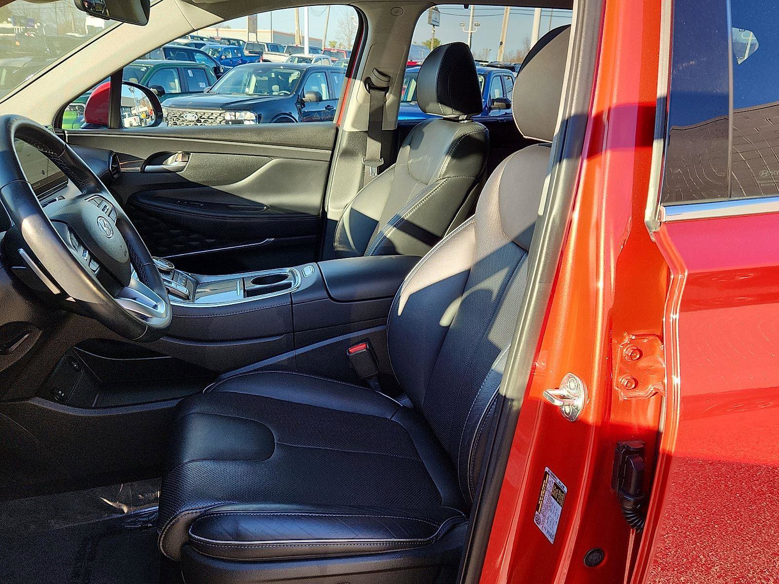 Used 2023 Hyundai Santa Fe Limited image 13