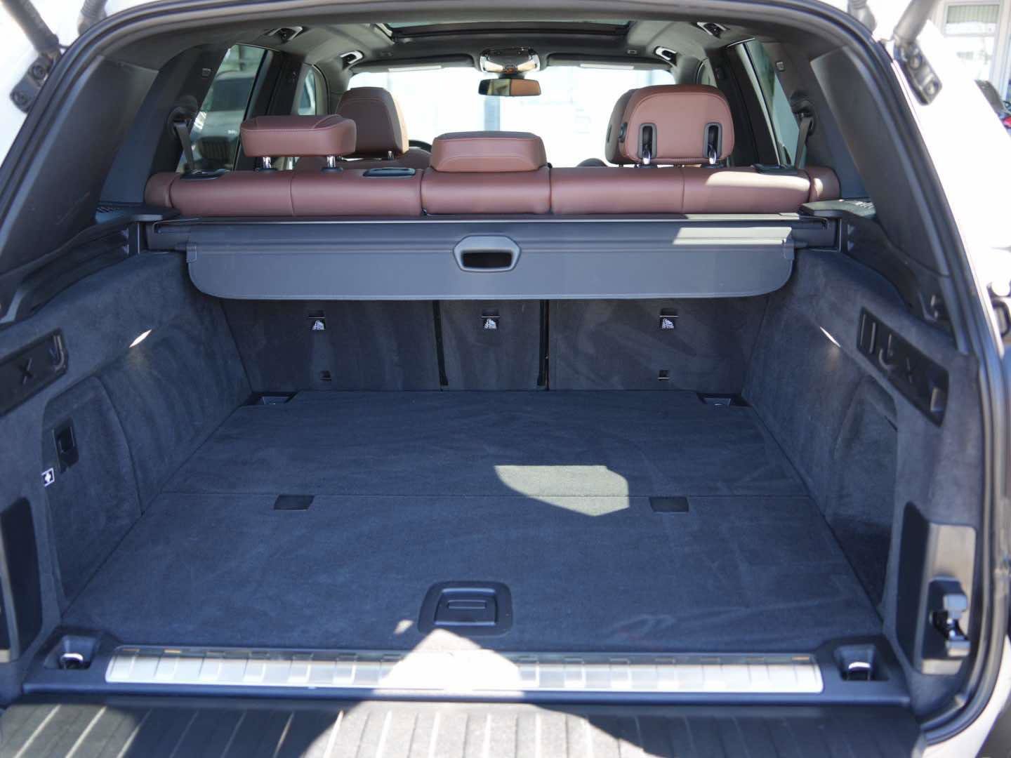 Certified 2023 BMW X5 xDrive45e w/ Parking Assistance Package image 5