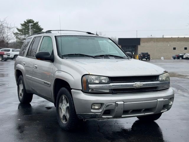 Used 2004 Chevrolet TrailBlazer LT w/ LT Preferred Equipment Group image 2