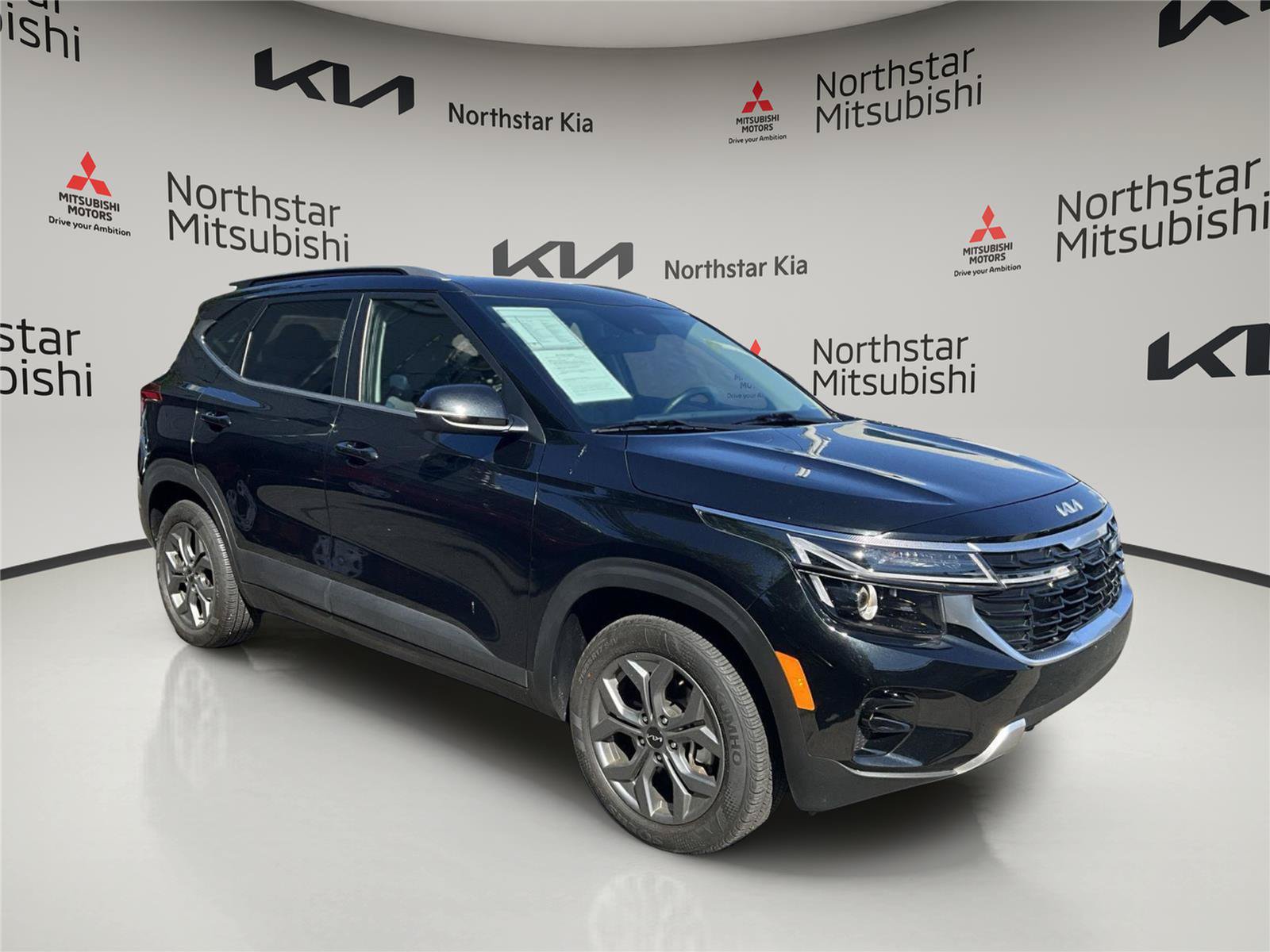 Used 2024 Kia Seltos S AWD/4WD image 5