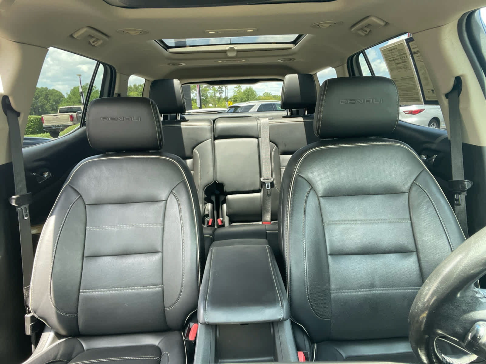 Used 2018 GMC Acadia Denali w/ Technology Package AWD/4WD image 35