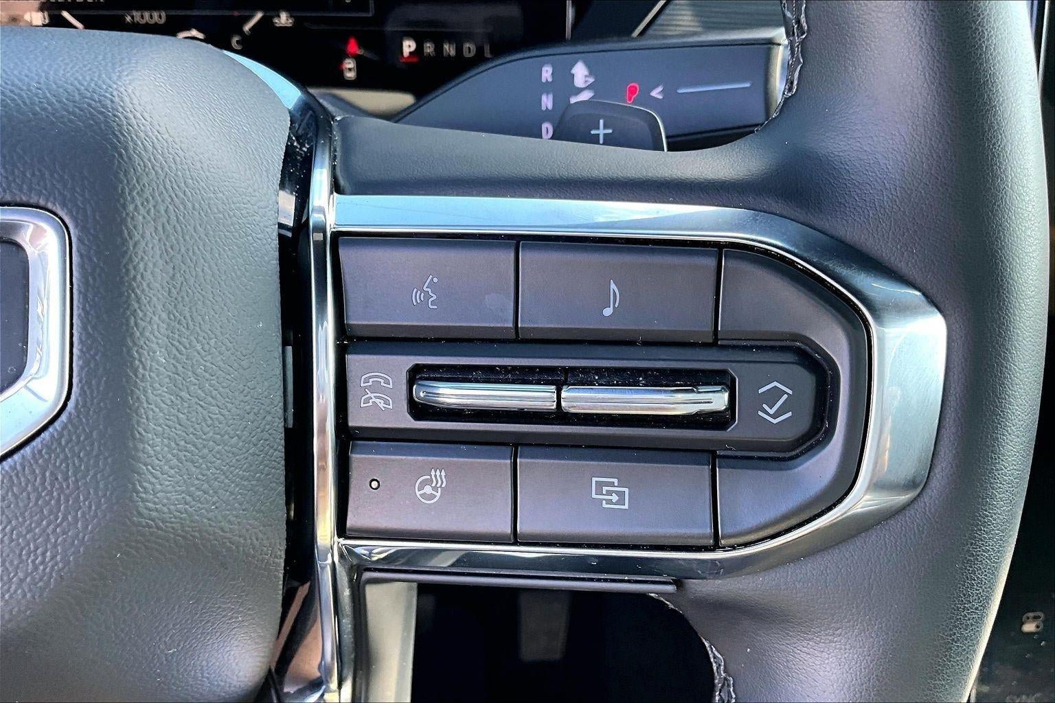 Used 2025 GMC Acadia Elevation AWD/4WD image 20
